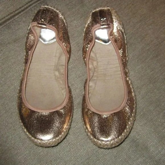 ❤️BUTTERFLY TWISTS CHAMPAGNE METALLIC PINKISH Ballet Flats Shoes SZ 42 8 - Picture 1 of 6